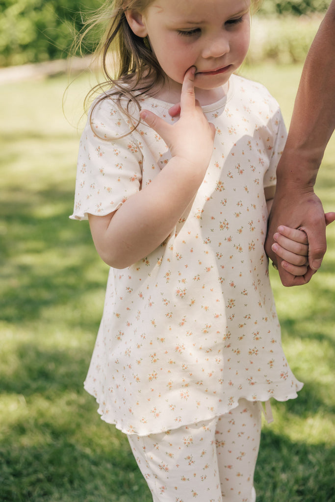 UAUA Canada - Ruffled T-Shirt Short Sleeve - Florenza - ella+elliot