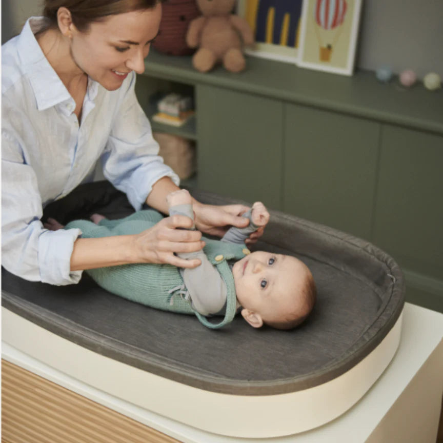 ella+elliot Canada - Floor Model-Sleepi Changer V3 - ella+elliot
